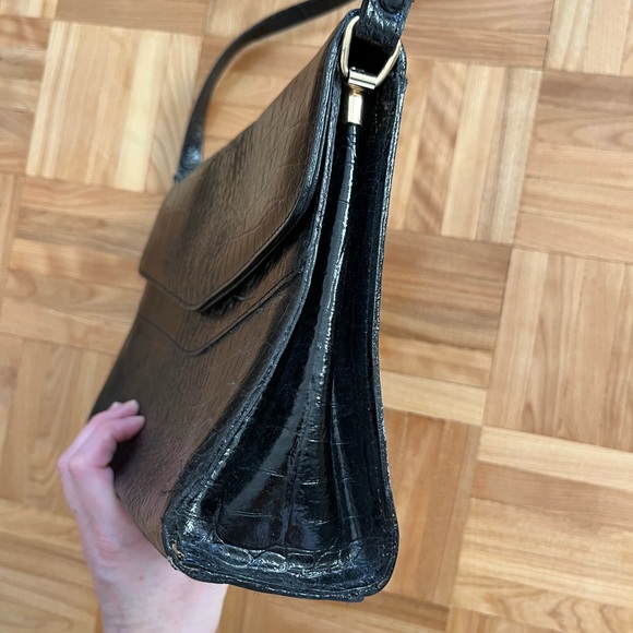 Vintage Black Snakeskin Patterned Purse - Picture 4 of 9